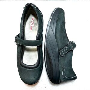 MBT Kayla Black Mary Jane Rockers Comfort Nubuck Women’s Shoes  Size 10.5